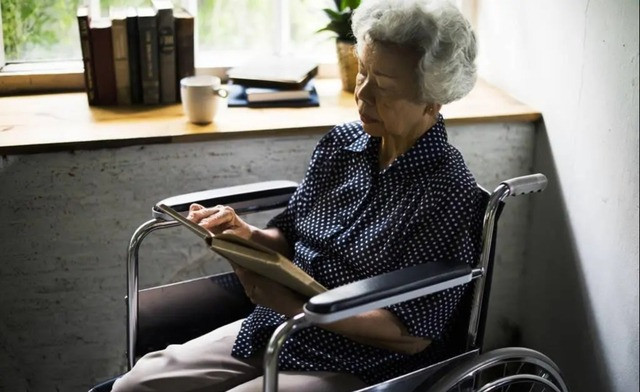 Người phụ nữ tiết kiệm tiền tỷ để tuổi già an vui: 'Điều hối hận nhất trong đời tôi là đã dành dụm tiền để nghỉ hưu'- Ảnh 1.