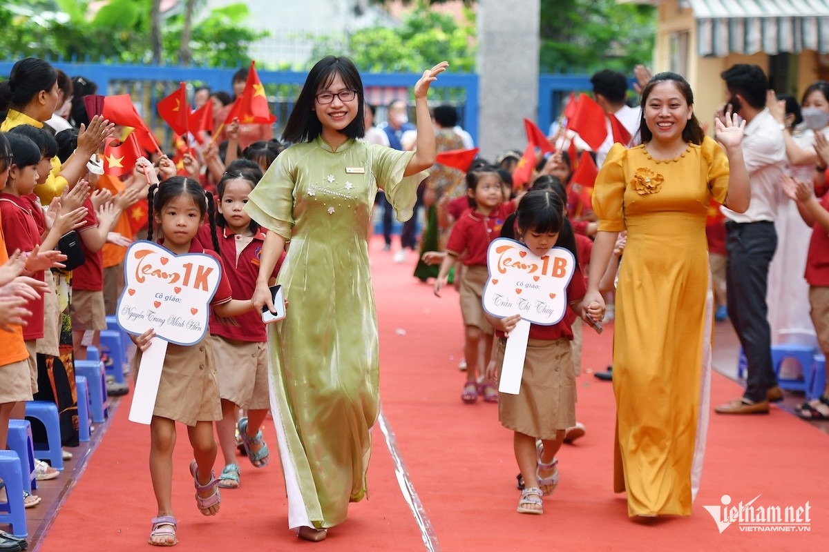 W-tieu hoc Lomonoxop (117).jpg