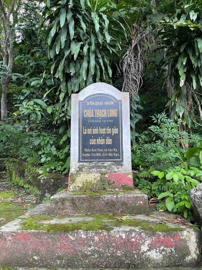 chua thach long 16.jpg
