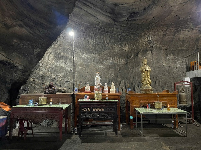 chua thach long 8.jpg