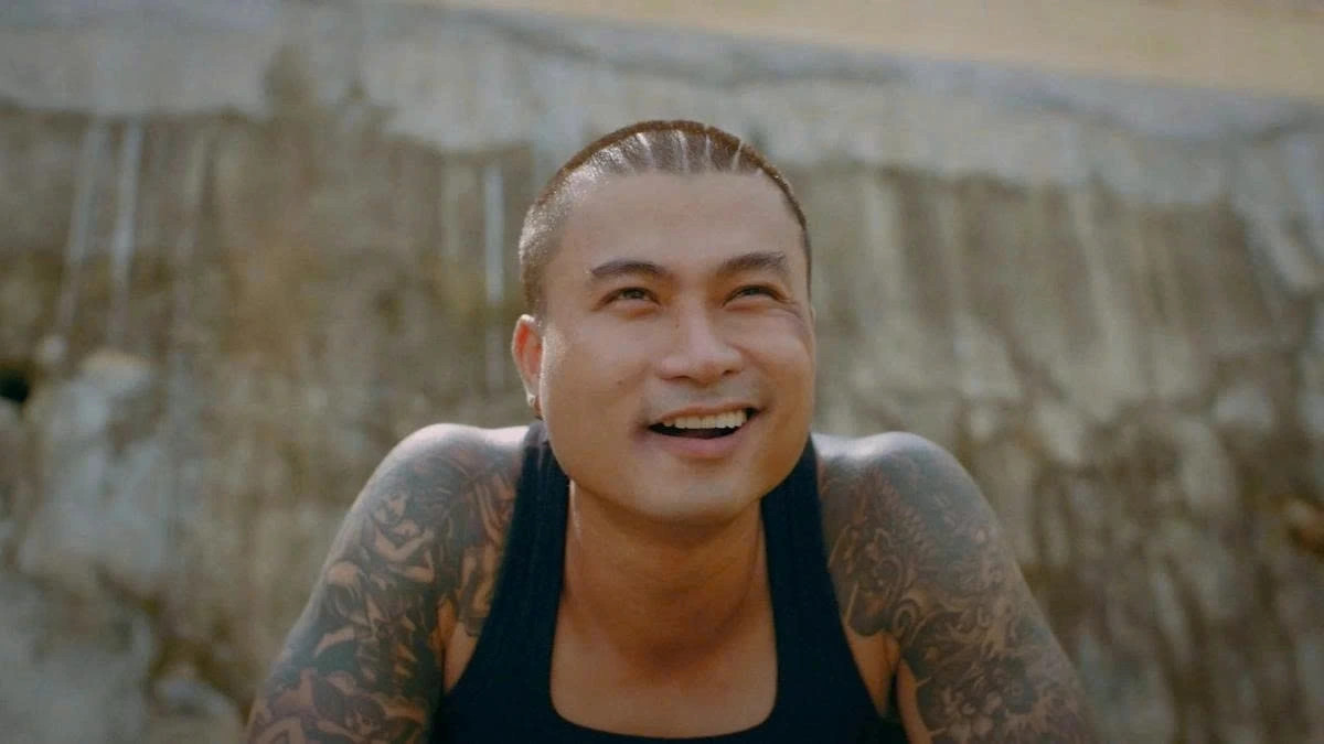 Doi thuong doi lap voi vai dien gai goc tren man anh nho cua duy hung hinh anh 2