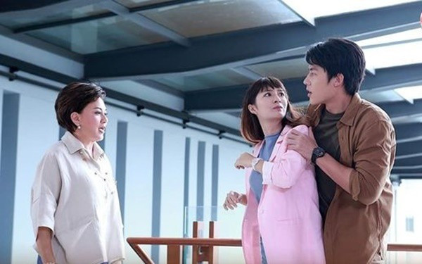 Ngỡ ngàng khi về sống với chồng 'trẻ con', mẹ chồng 'đồng bóng' - Ảnh 1.