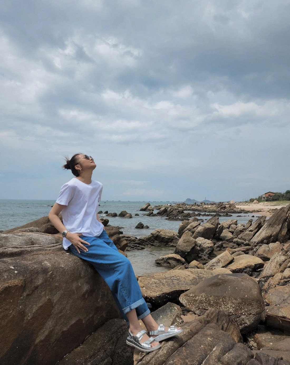 Thanh Hằng diện đồ mùa hè 'cực cháy'- Ảnh 7.