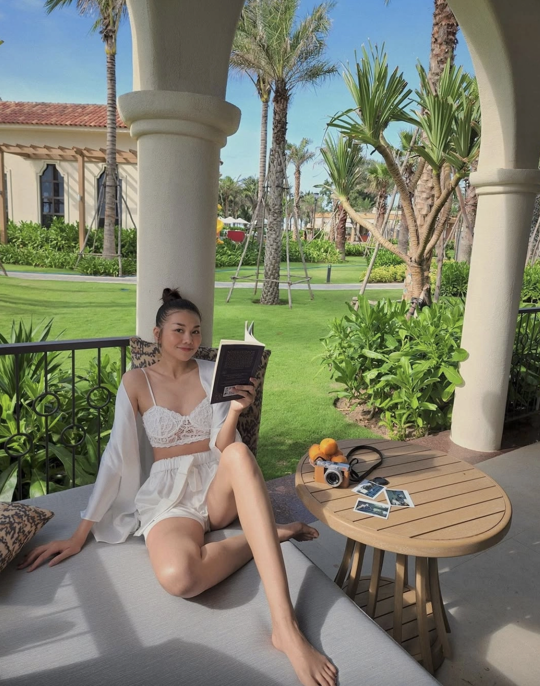 Thanh Hằng diện đồ mùa hè 'cực cháy'- Ảnh 10.