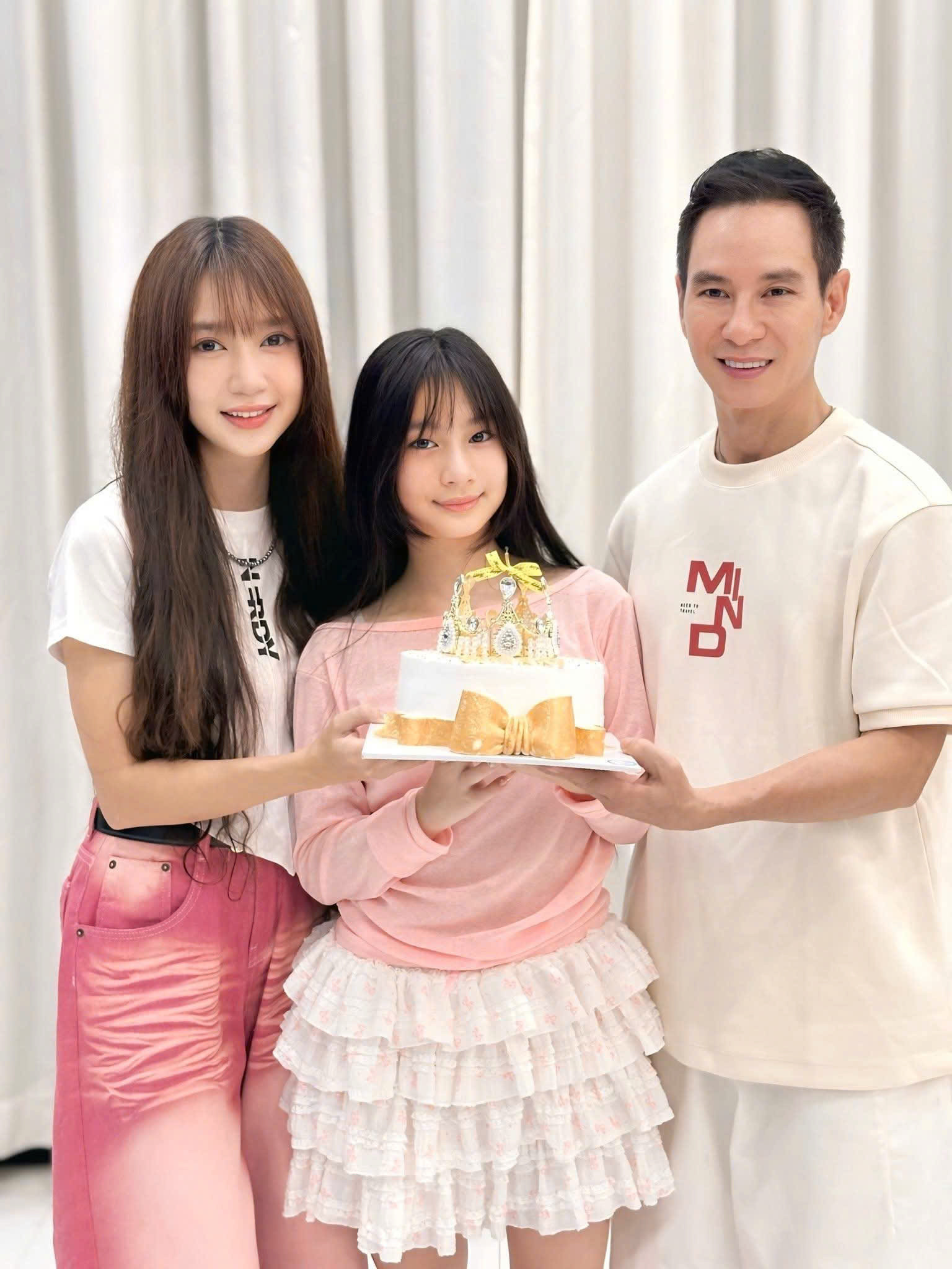 Con gái của Lý Hải sinh nhật 12 tuổi, khán giả ngỡ ngàng trước nhan sắc 'Hotgirl tương lai'- Ảnh 6.
