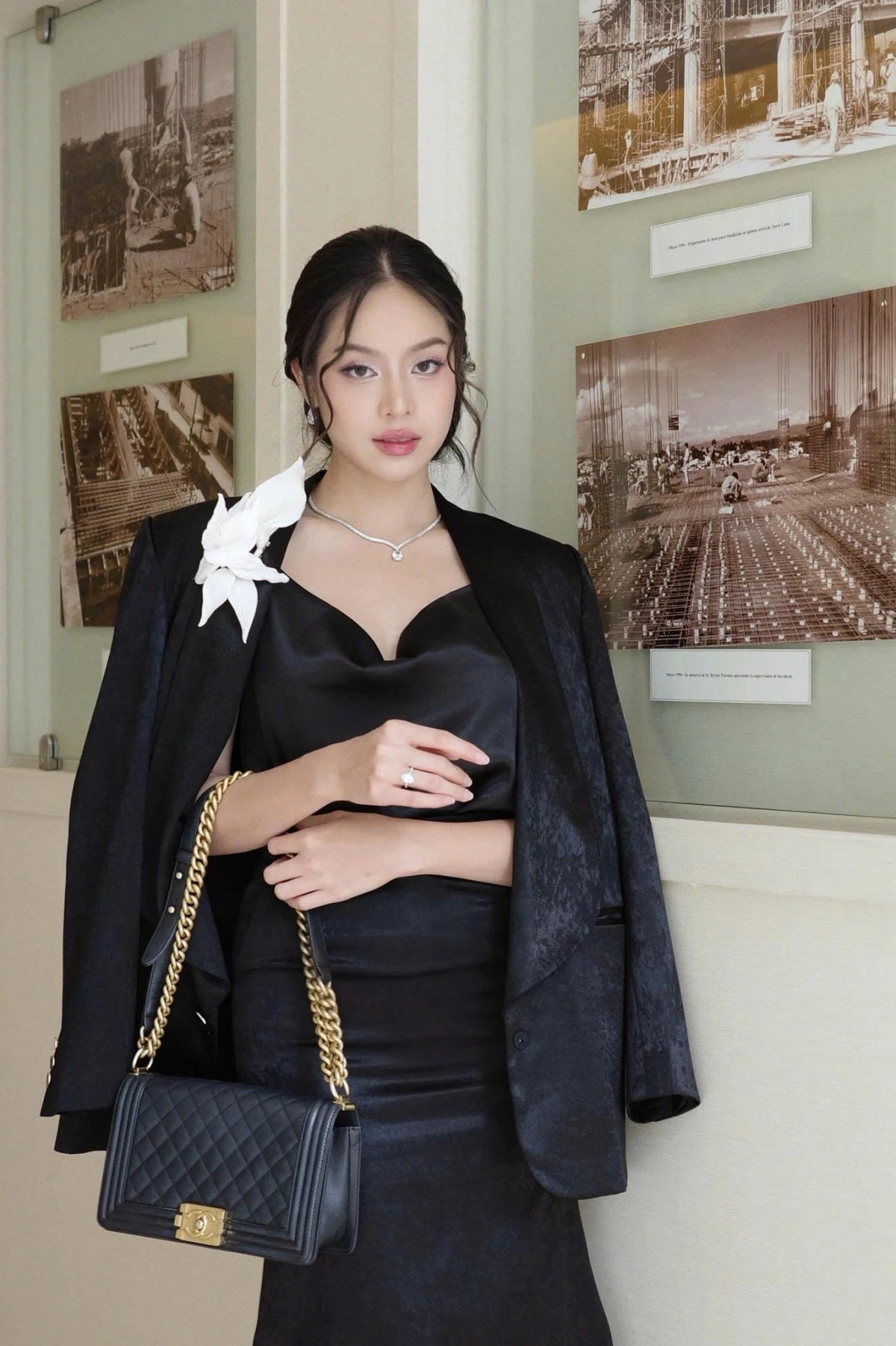 nhan sac hoa hau thanh thuy sau 2 nam dang quang hoa hau viet nam hinh anh 9