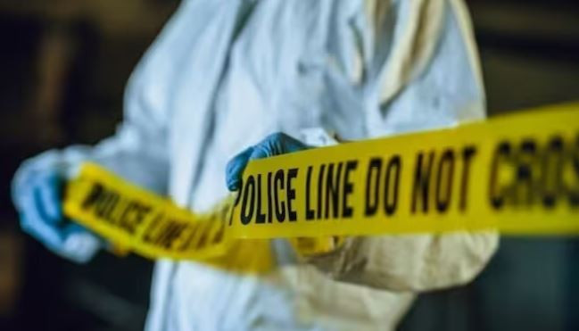 Phát hiện cặp vợ chồng già và con trai khuyết tật tử vong trong nhà, hé lộ nguyên nhân ban đầu- Ảnh 1.