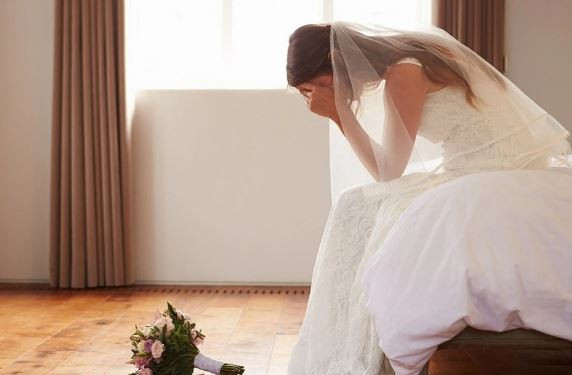 Tranh cãi câu chuyện cô dâu đòi khách không đến dự cưới trả tiền suất ăn- Ảnh 2.