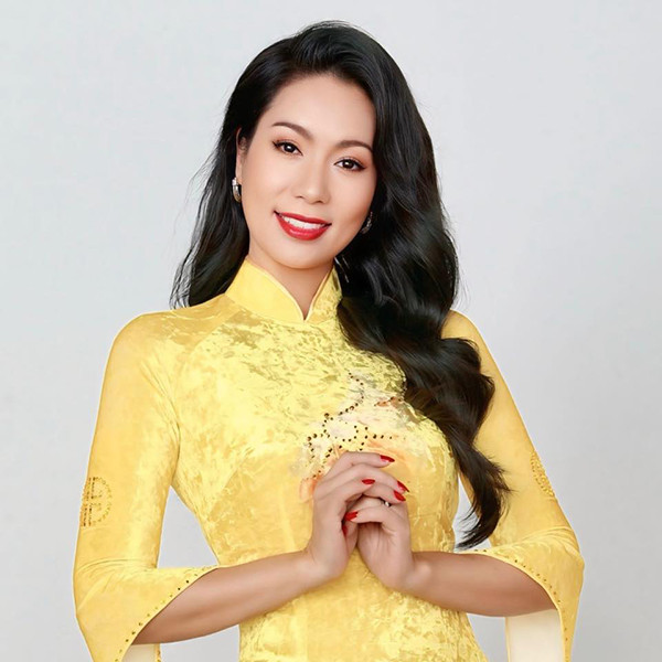 Á hậu Việt Nam vừa nhận bằng Thạc sỹ ở tuổi 54 có cuộc sống giàu sang ra sao?- Ảnh 4.