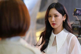 Bị ốm nằm bẹp trên giường thì có cô gái trẻ đến hỏi thăm khi biết danh tính cô ấy mặt chồng tôi biến sắc