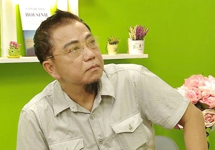 Hồng Tơ vướng vòng lao lý vì đam mê cờ bạc.