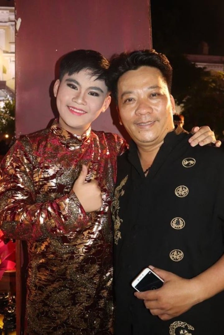 Con trai Minh Hoà hiện cũng theo đuổi cải lương.