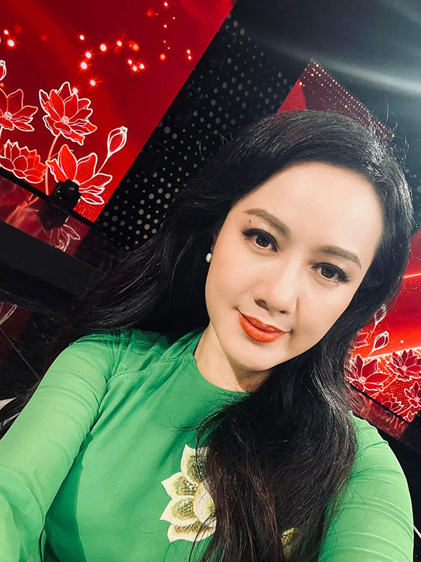 BTV Đài truyền hình Việt Nam khoe ảnh ở tuổi 45, khán giả sốc vì quá trẻ đẹp- Ảnh 8.