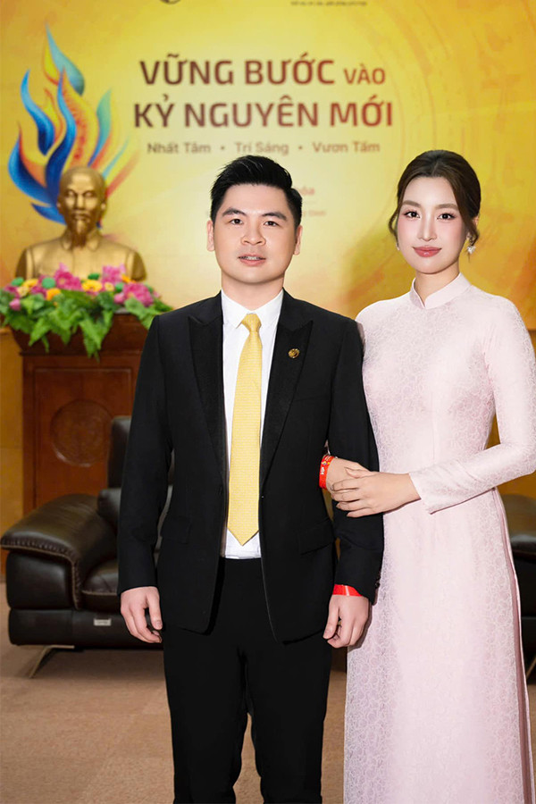 Khác với Á hậu Phương Nhi, 2 Hoa hậu Việt Nam này lấy chồng hào môn vẫn tích cực xuất hiện trên mạng xã hội- Ảnh 10.