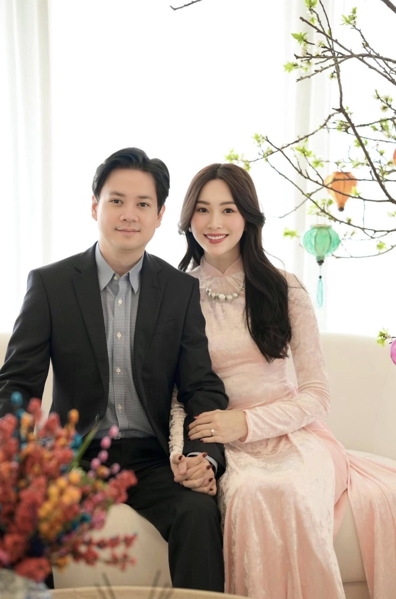 Khác với Á hậu Phương Nhi, 2 Hoa hậu Việt Nam này lấy chồng hào môn vẫn tích cực xuất hiện trên mạng xã hội- Ảnh 6.