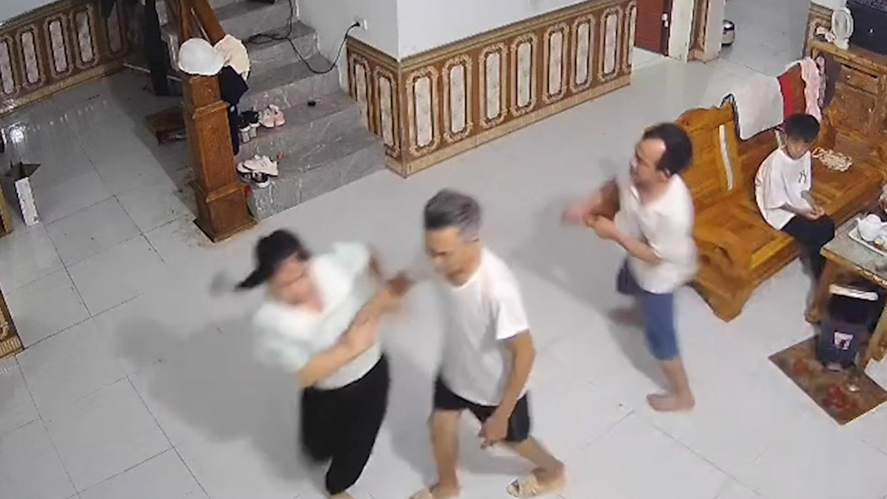 Hanh Hungda Man.00_00_24_22.Still001.jpg