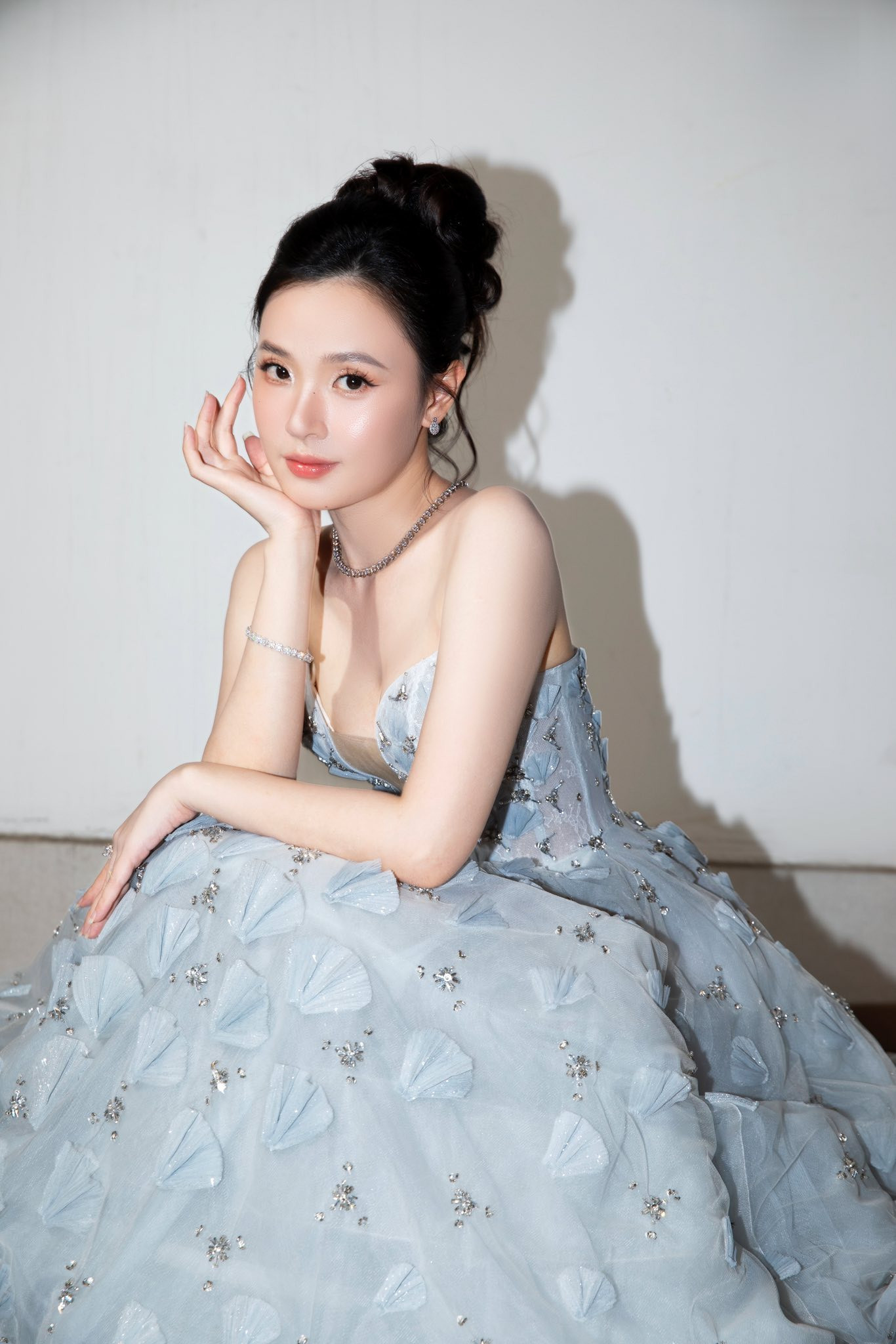 Nhan sắc Midu 20 năm trước ra sao