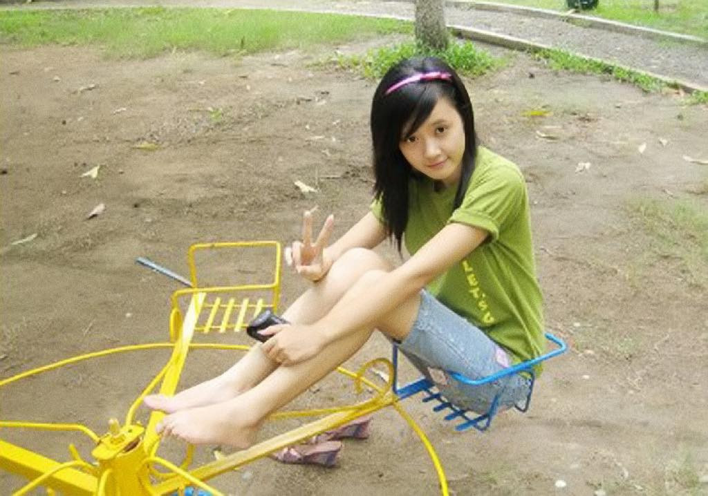 Nhan sắc Midu 20 năm trước ra sao