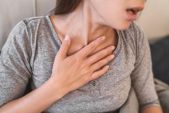 Bác sĩ cảnh báo Dấu hiệu sớm của ung thư phổi không phải đau ngực mà là 5 triệu chứng bất thường này