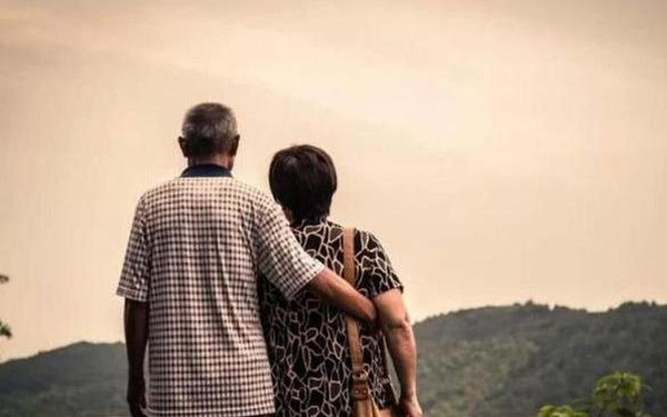 Đặt 15 mâm tổ chức sinh nhật tuổi 70 nhưng các em tôi không một ai đến: Lý do khiến tôi cay đắng - Ảnh 1.