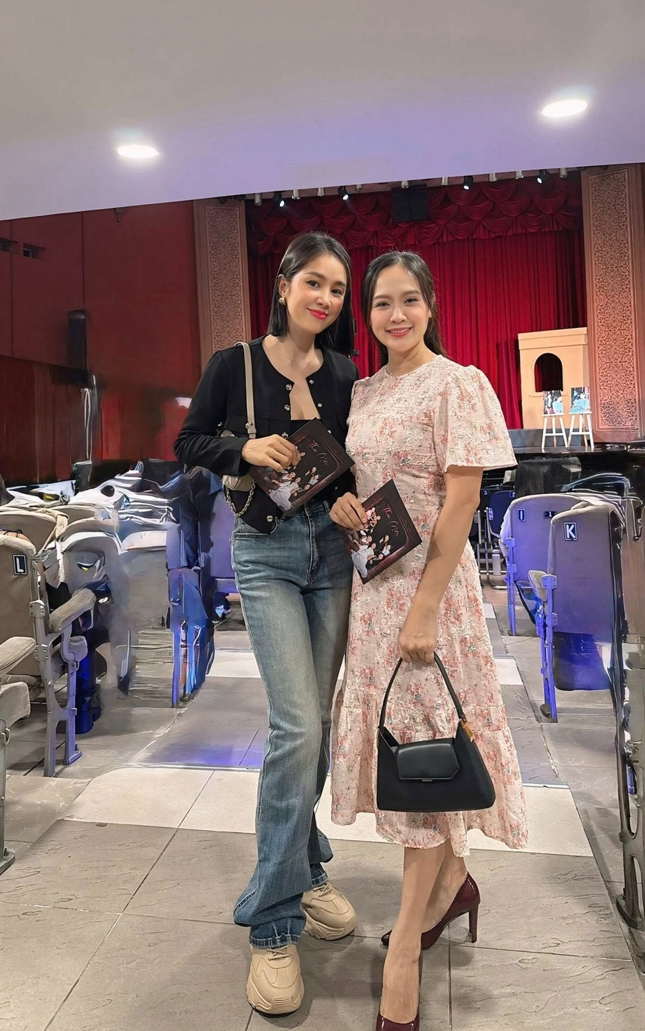 Lê Phương đăng ảnh về thăm trường cũ cư dân mạng nghẹn ngào nhắc tên Quý Bình