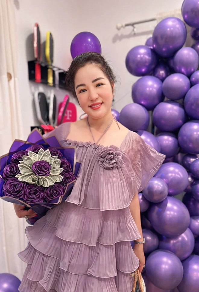 Thúy Nga vướng nghi vấn mang thai lần hai