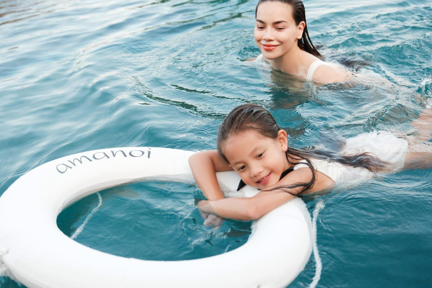 Lisa - con gái Hồ Ngọc Hà lại khiến fan trầm trồ 'phiên bản Hà mini'- Ảnh 4.