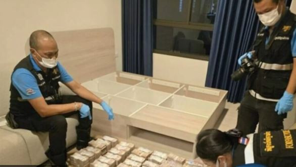 Phát hiện hơn 31 tỷ đồng tiền mặt dưới gầm giường và sự thật