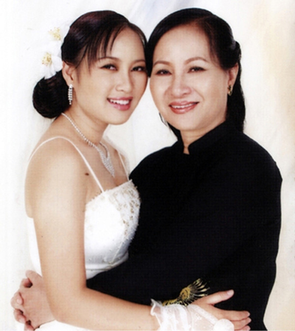 Mẹ ruột 'họa mi' Khánh Linh: Nữ NSƯT nổi tiếng tài sắc thập niên 70, tuổi xế chiều kín tiếng- Ảnh 4.