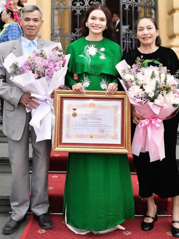 me ruot nsnd pham phuong thao 2 1750735516920898221173.jpg