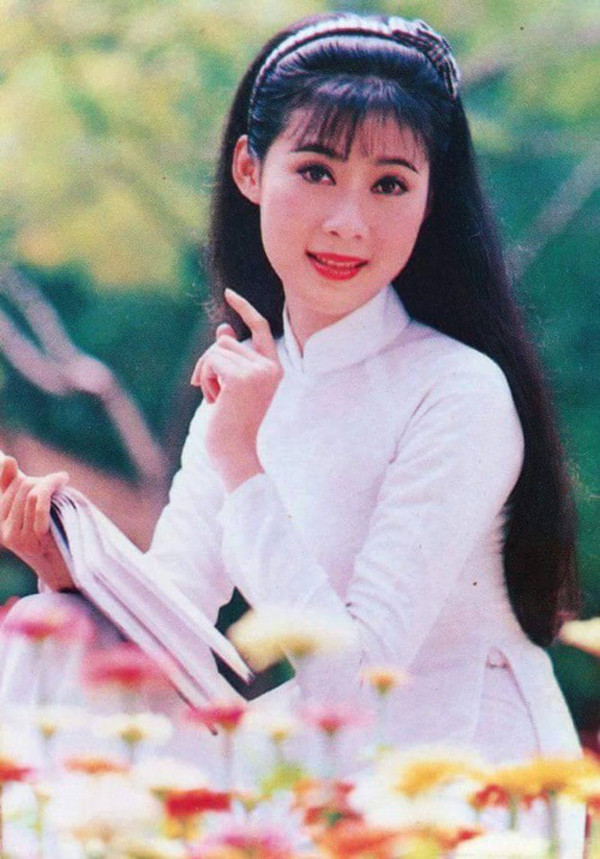 Nữ diễn viên từng nhận cát-xê hơn 10 cây vàng mỗi vai diễn, đang đỉnh cao chọn ở ẩn, nhan sắc gây bất ngờ ở tuổi U60- Ảnh 5.