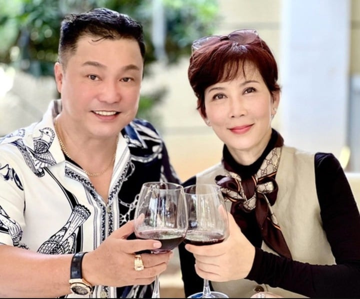 Nữ diễn viên từng nhận cát-xê hơn 10 cây vàng mỗi vai diễn, đang đỉnh cao chọn ở ẩn, nhan sắc gây bất ngờ ở tuổi U60- Ảnh 11.