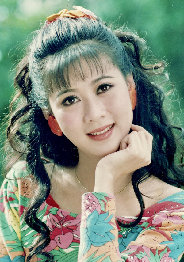 Nữ diễn viên từng nhận cát-xê hơn 10 cây vàng mỗi vai diễn, đang đỉnh cao chọn ở ẩn, nhan sắc gây bất ngờ ở tuổi U60- Ảnh 4.