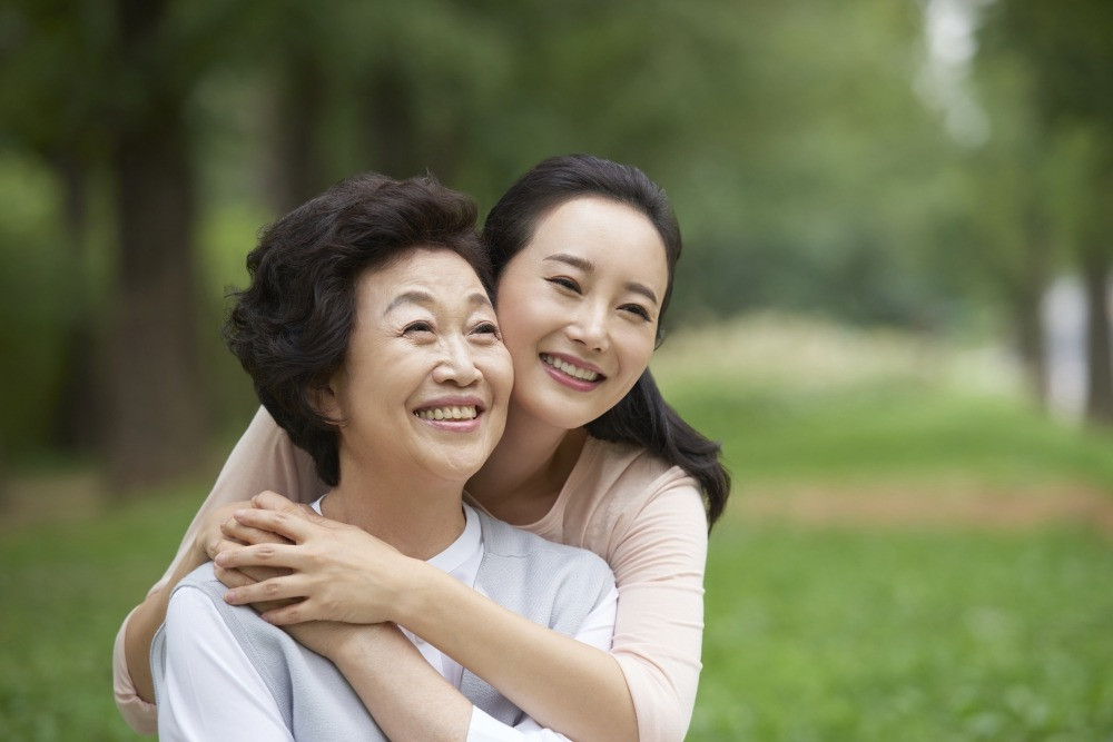 Tưởng mẹ 'cướp' trắng 2,3 tỷ tiền mừng cưới, 2 năm sau cuộc gọi từ anh trai khiến cô bật khóc- Ảnh 1.