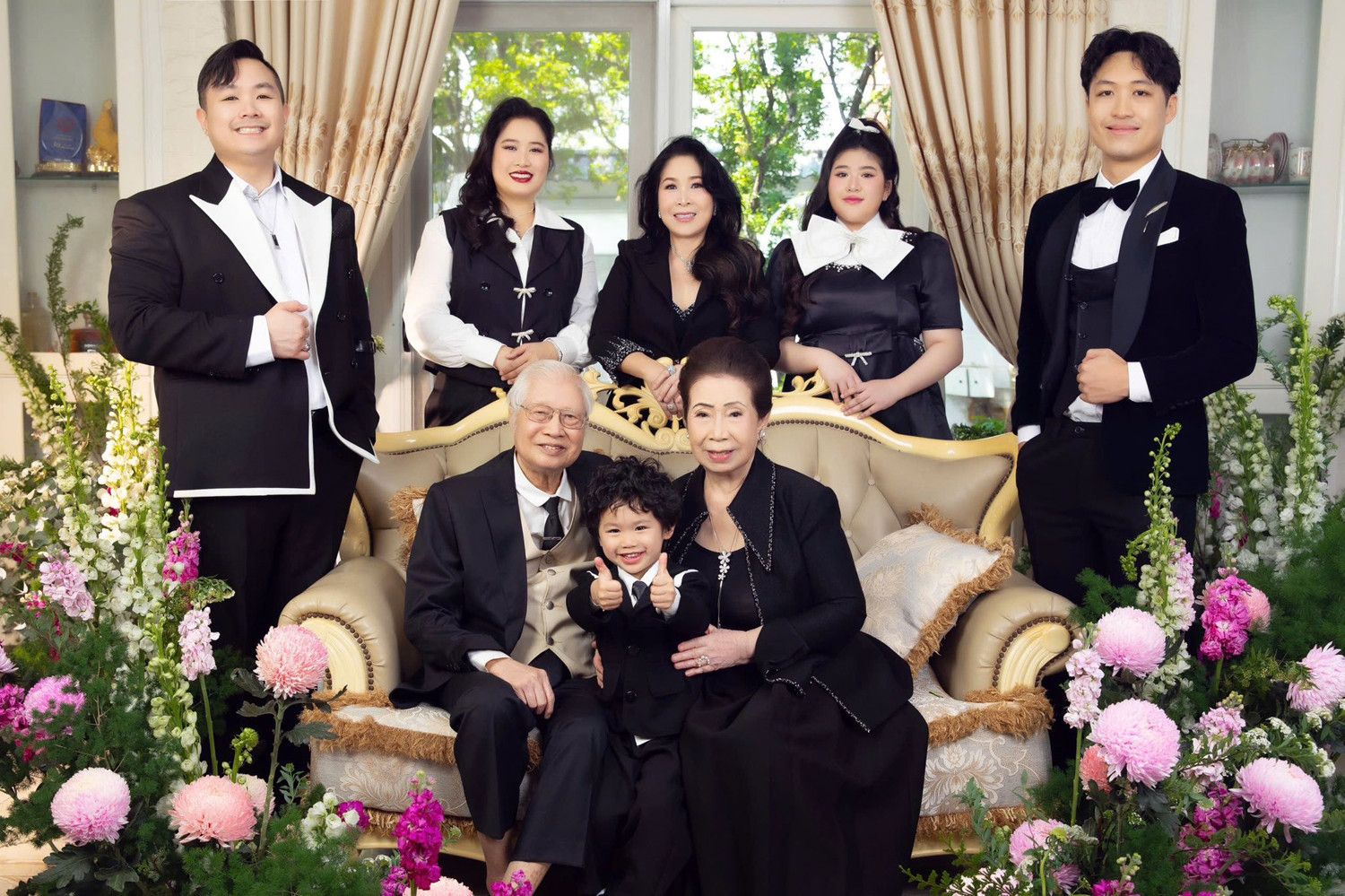 bo me nsnd hong van 8 17508.jpg