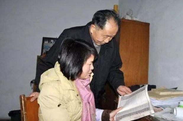 Cô giáo 38 tuổi kết hôn với ông lão 66 tuổi, cái kết sau đám cưới thật bất ngờ- Ảnh 2.