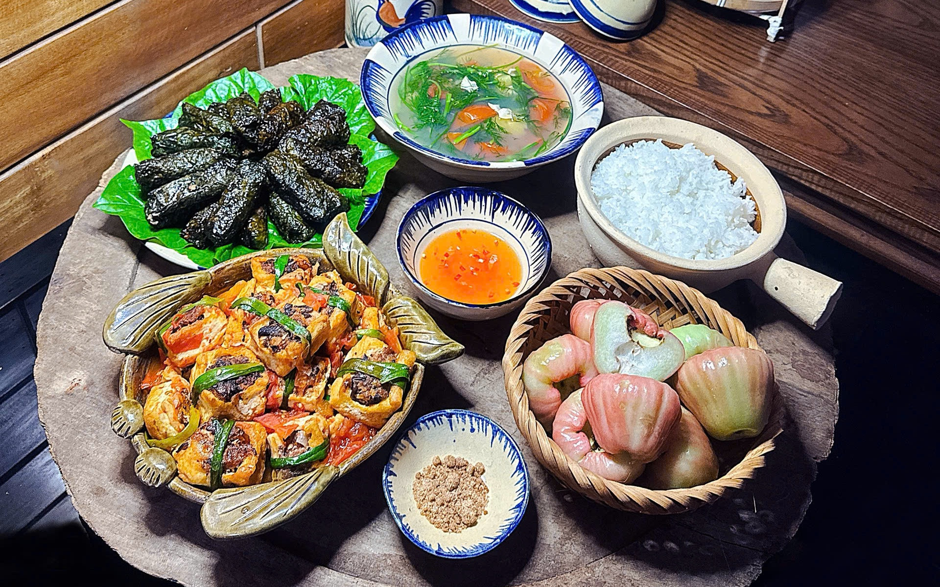 Cứ theo thực đơn này là cả tuần, không phải đầu bếp cũng có bữa cơm
