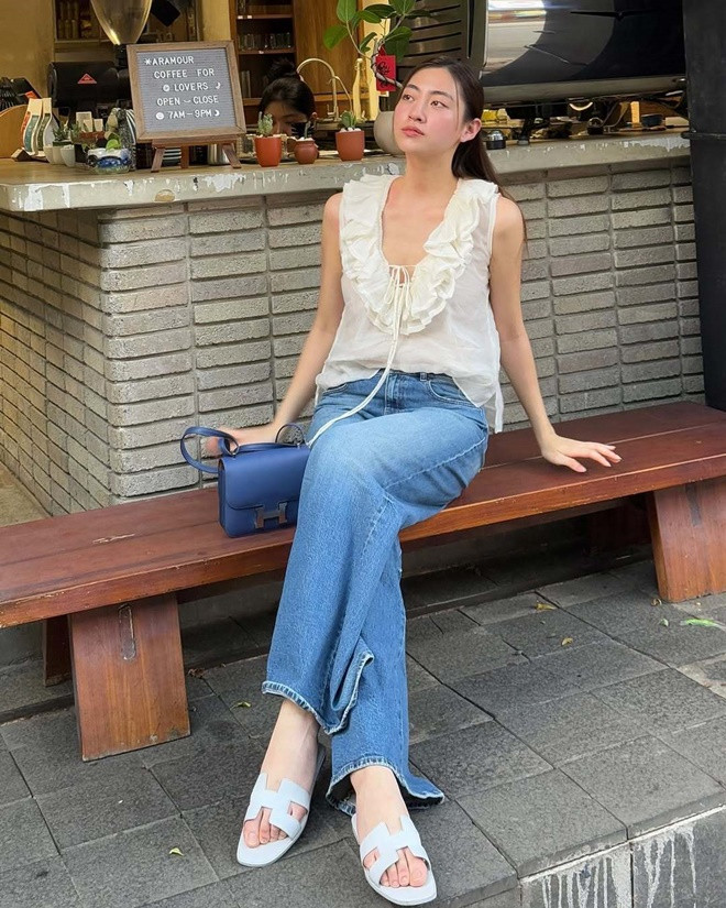 Muôn kiểu mặc đẹp chỉ với 1 item như hoa hậu Lương Thùy Linh