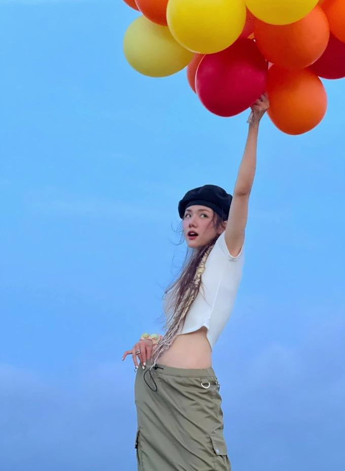 Phương Ly bị soi rạn da bụng, netizen đào lại ồn ào 19 tuổi sinh con-5