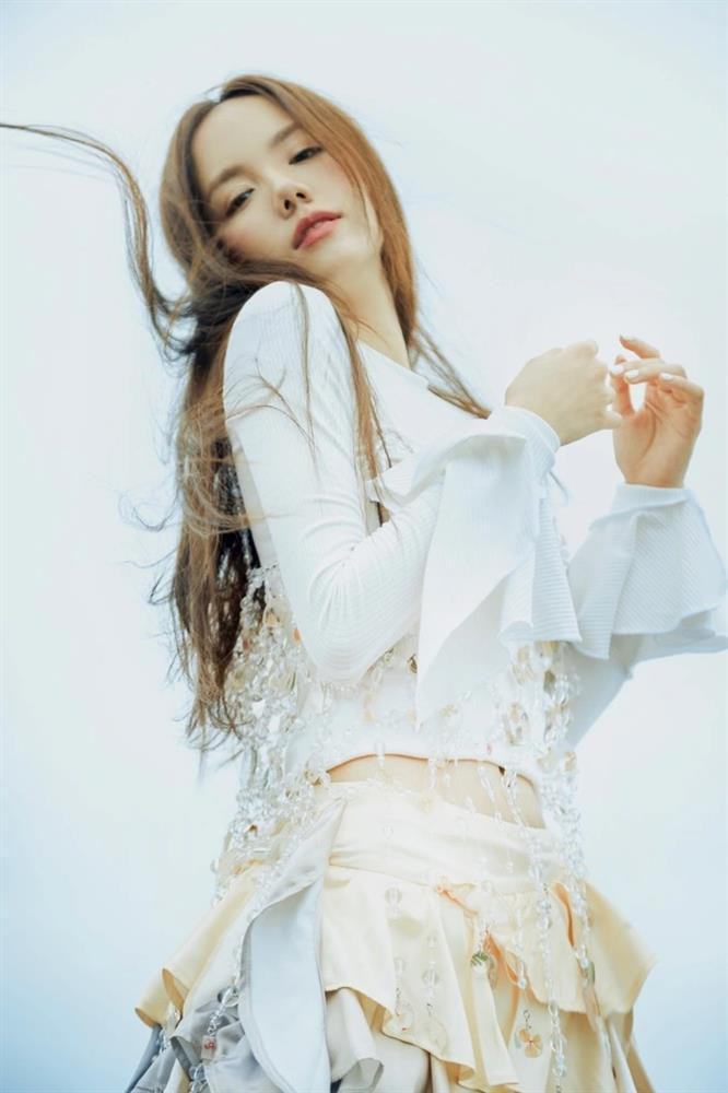 Phương Ly bị soi rạn da bụng, netizen đào lại ồn ào 19 tuổi sinh con-7