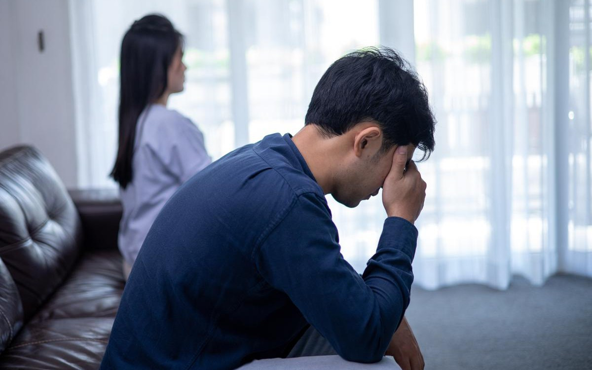 Vì sao phụ nữ có nguy cơ ngoại tình tư tưởng cao hơn đàn ông?