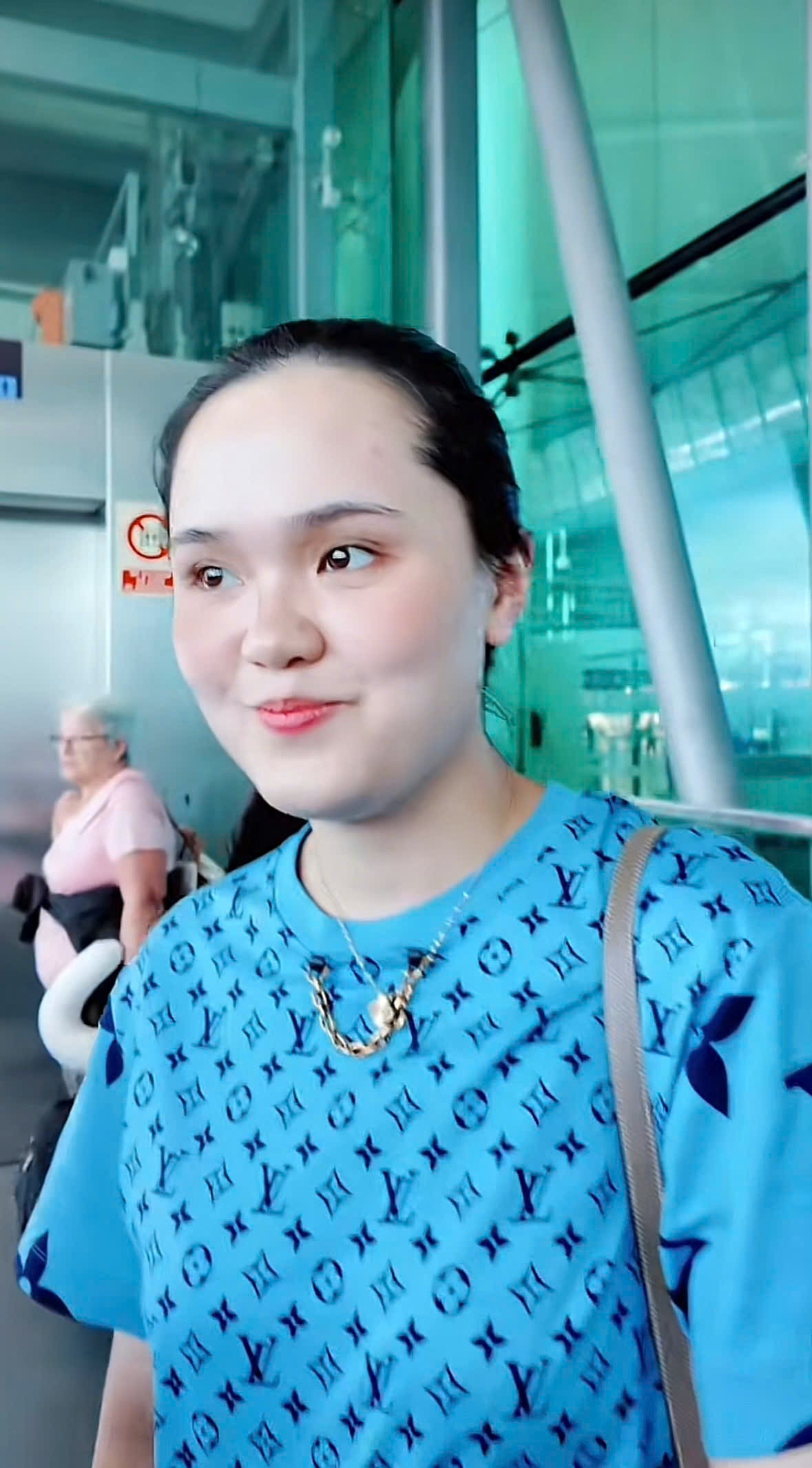 Vợ Duy Mạnh lên tiếng gắt khi bị chê ăn mặc luộm thuộm ngoại hình mới antifan khóc thét