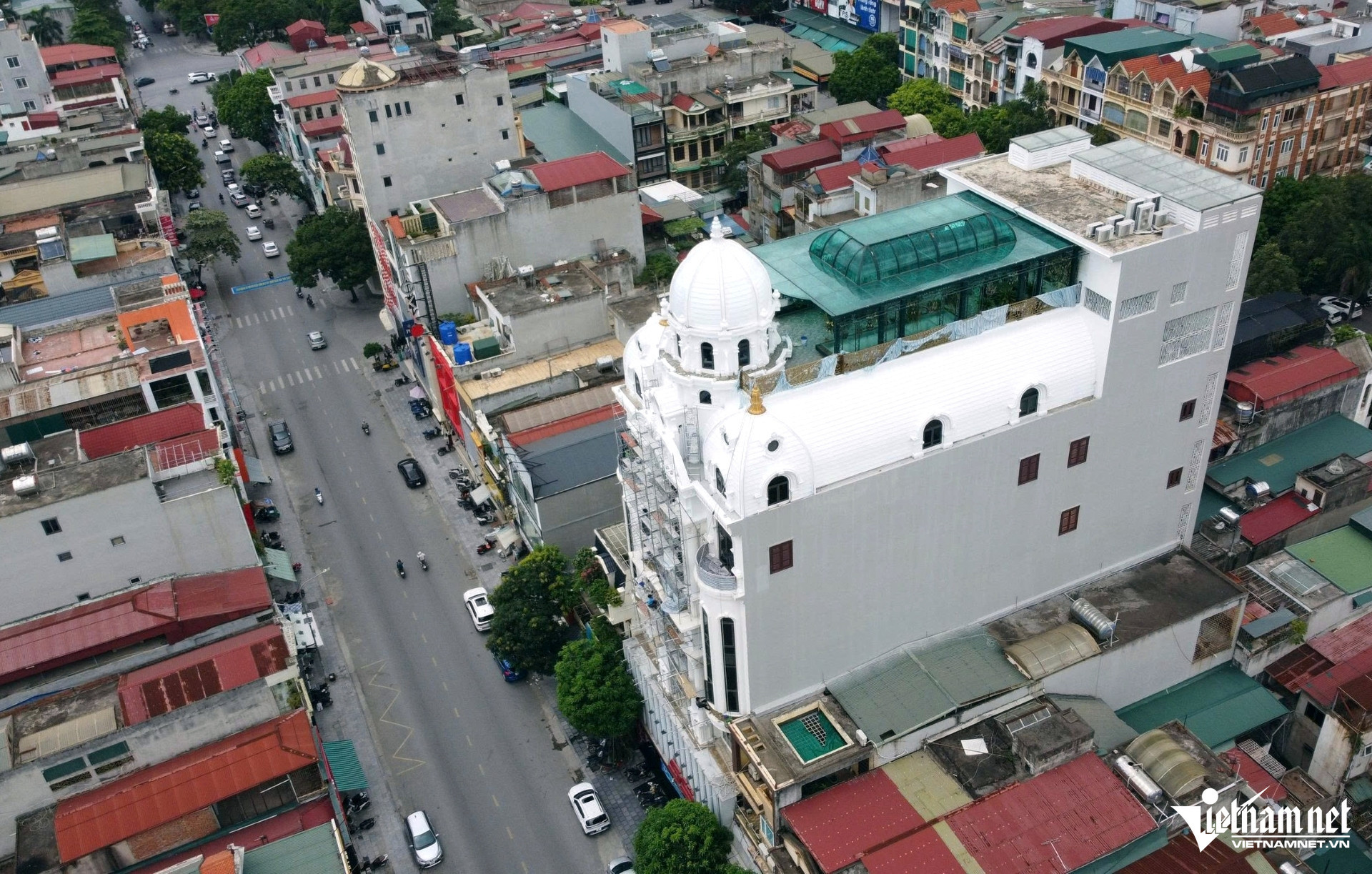 W-a5Cận cảnh biệt thự của đại ca giang hồ Tuấn.jpg