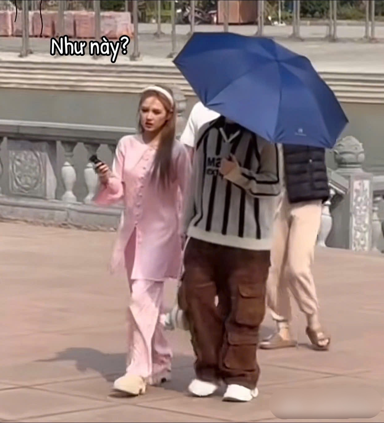 Hành động gây xôn xao của Gil Lê với Xoài Non sau khi bị tóm sống tình tứ gái lạ ở quận 2