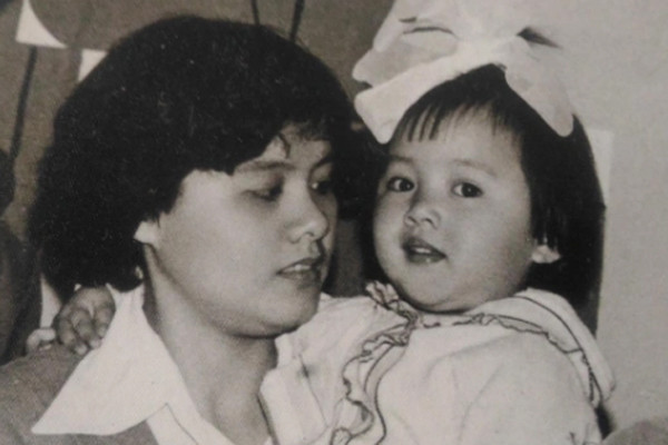 Thân thế mẹ ruột BTV Hoài Anh: Giảng viên trường Đại học, tuổi xế chiều sống kín tiếng - Ảnh 2.