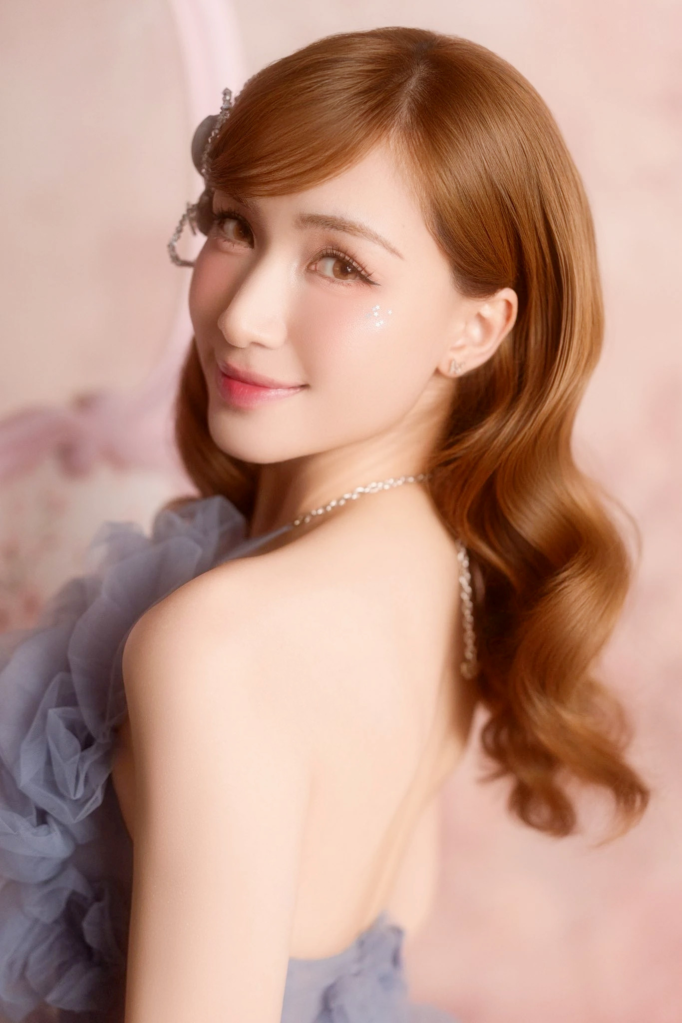 Nữ ca sĩ nổi tiếng quê Bắc Ninh có gì ở tuổi 30?- Ảnh 2.