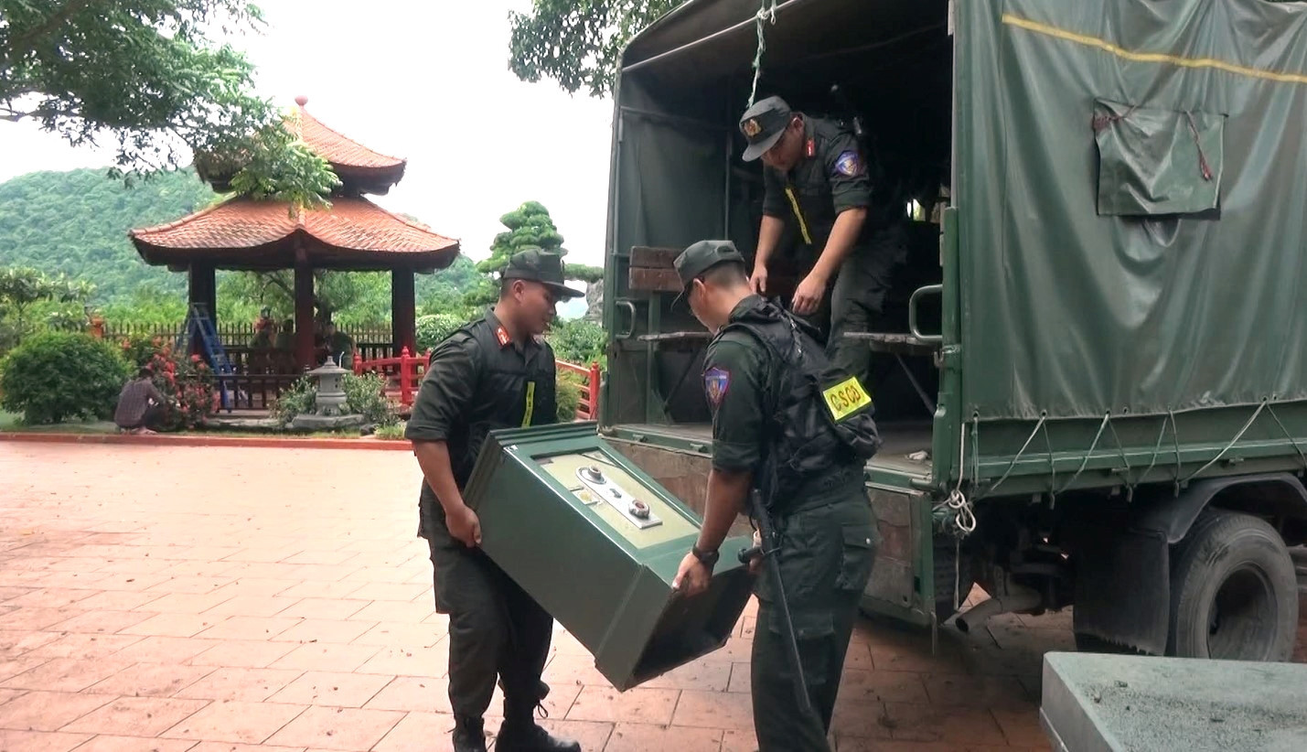 a3Chân dung trùm giang hồ .jpg