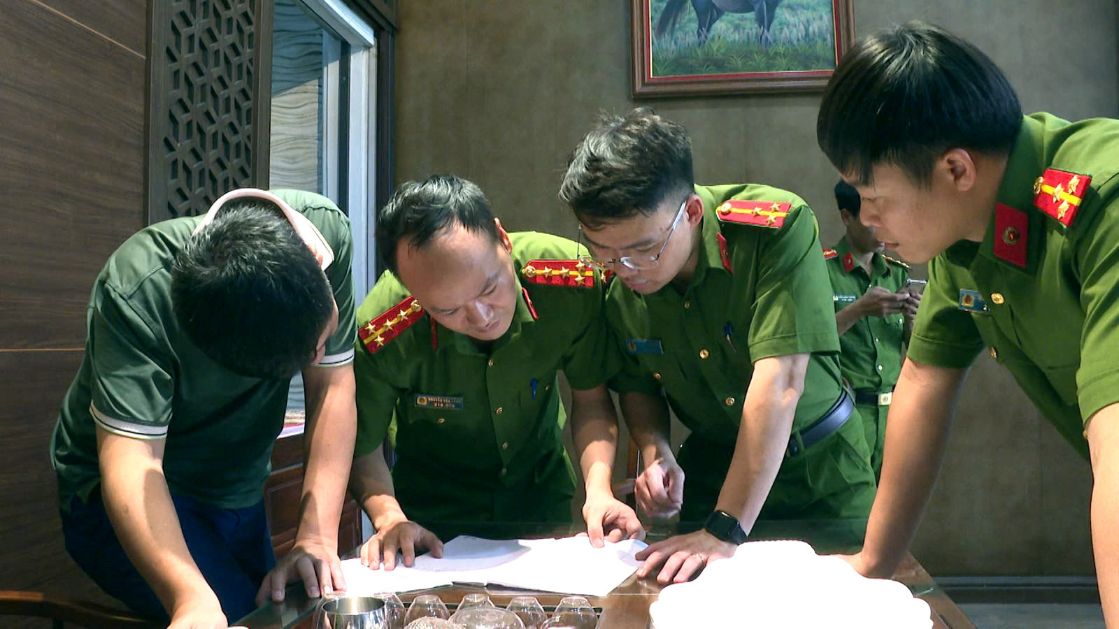 a7Chân dung trùm giang hồ .jpg