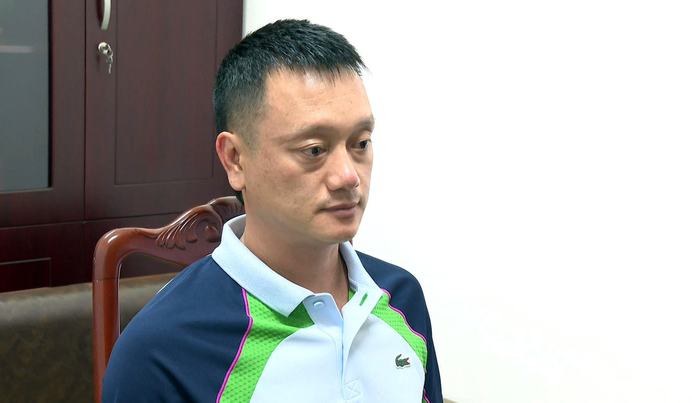 a4Chân dung trùm giang hồ .jpg