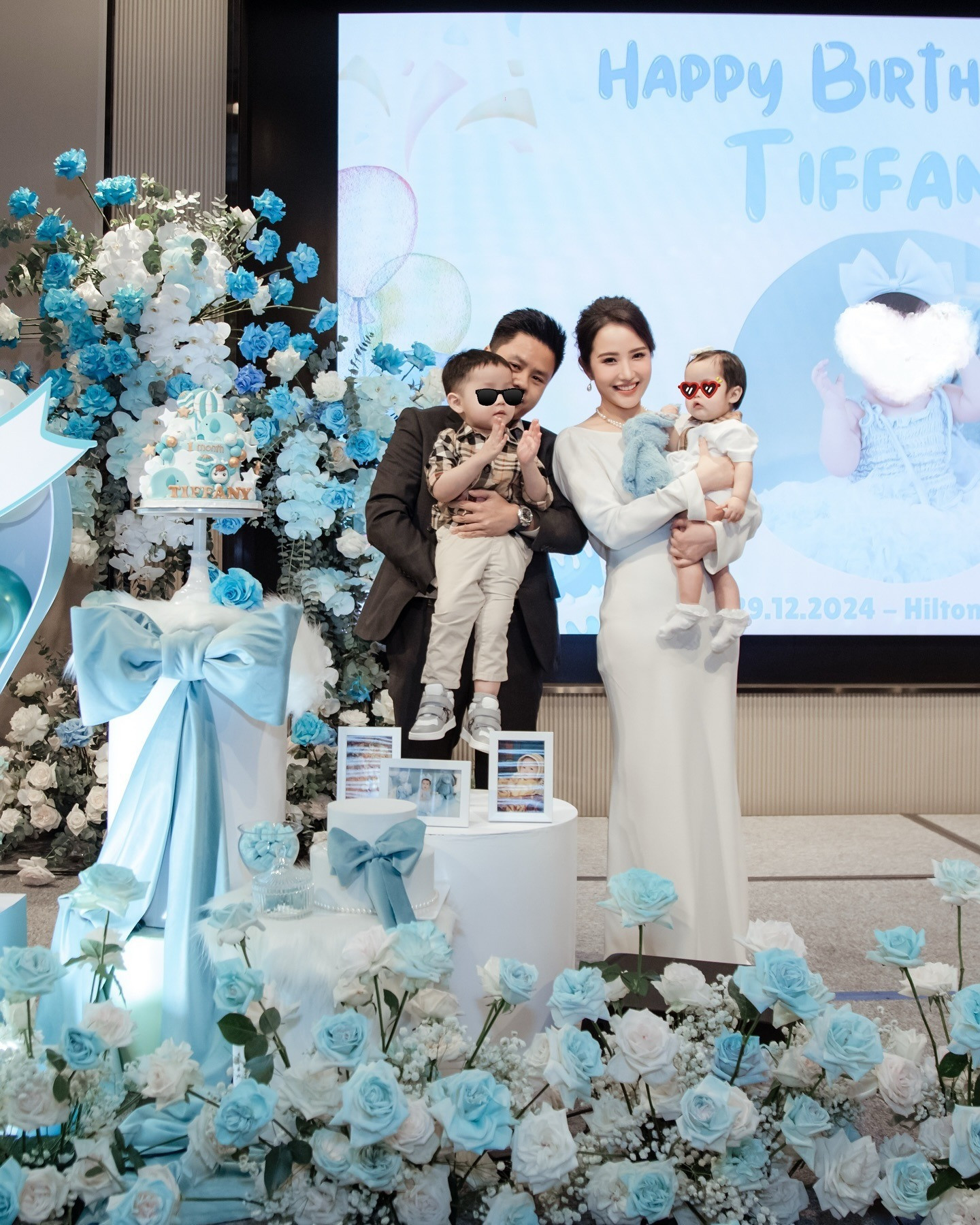 Bóc cuộc hôn nhân lạ lùng của ông chủ Saigon Square và cô vợ trẻ nổi tiếng Vbiz